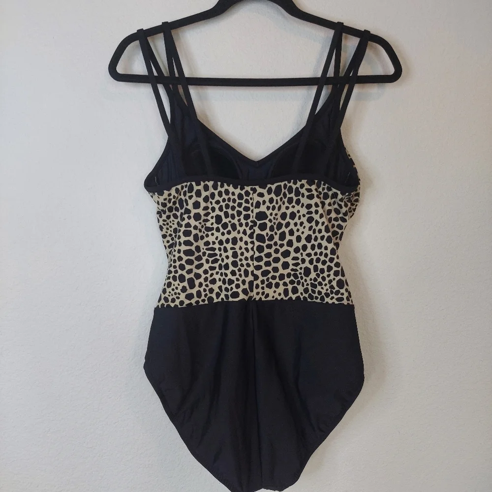 Miraclesuit‎ Animal Print One Piece Swimsuit Size 14